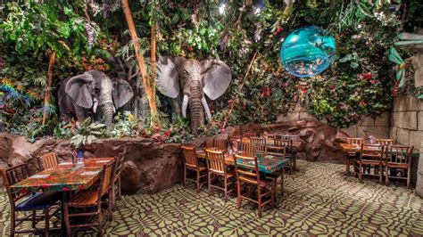 rainforest cafe radio auburn hills|Rainforest Cafe great lakes crossing mall.